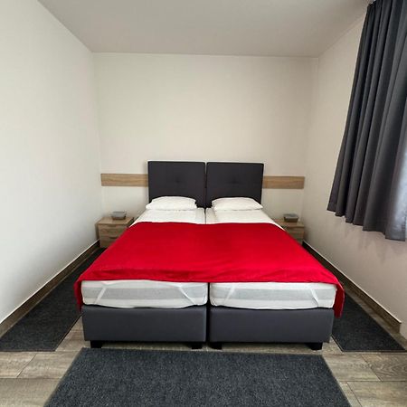 סראייבו Apartments R Sport Boutique מראה חיצוני תמונה